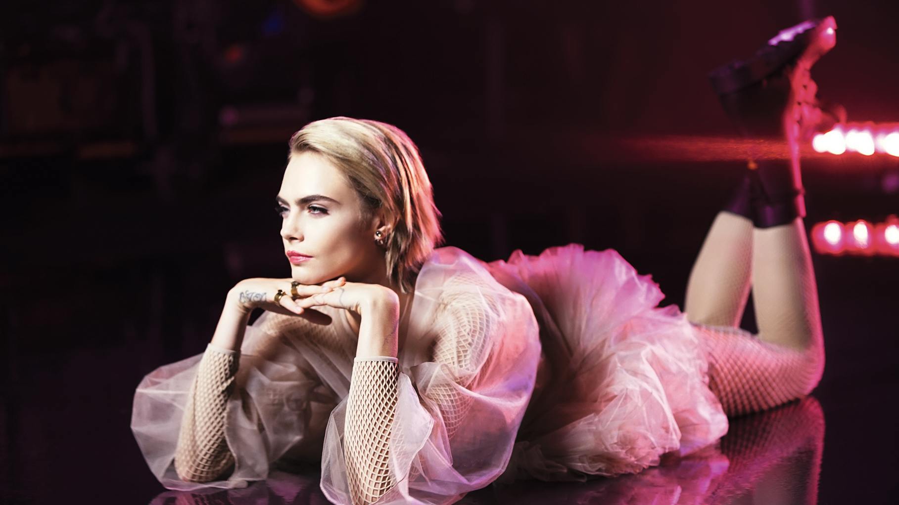 Cara delevingne dior 2019 best sale